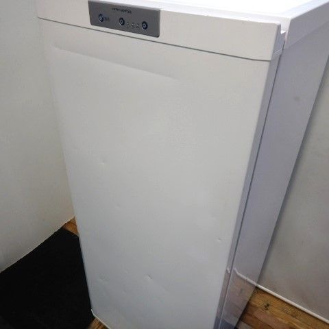 三菱ノンフロン冷凍庫 MF-U12T-W1(中古) 三菱 冷凍庫 MF-U12T-W 121L