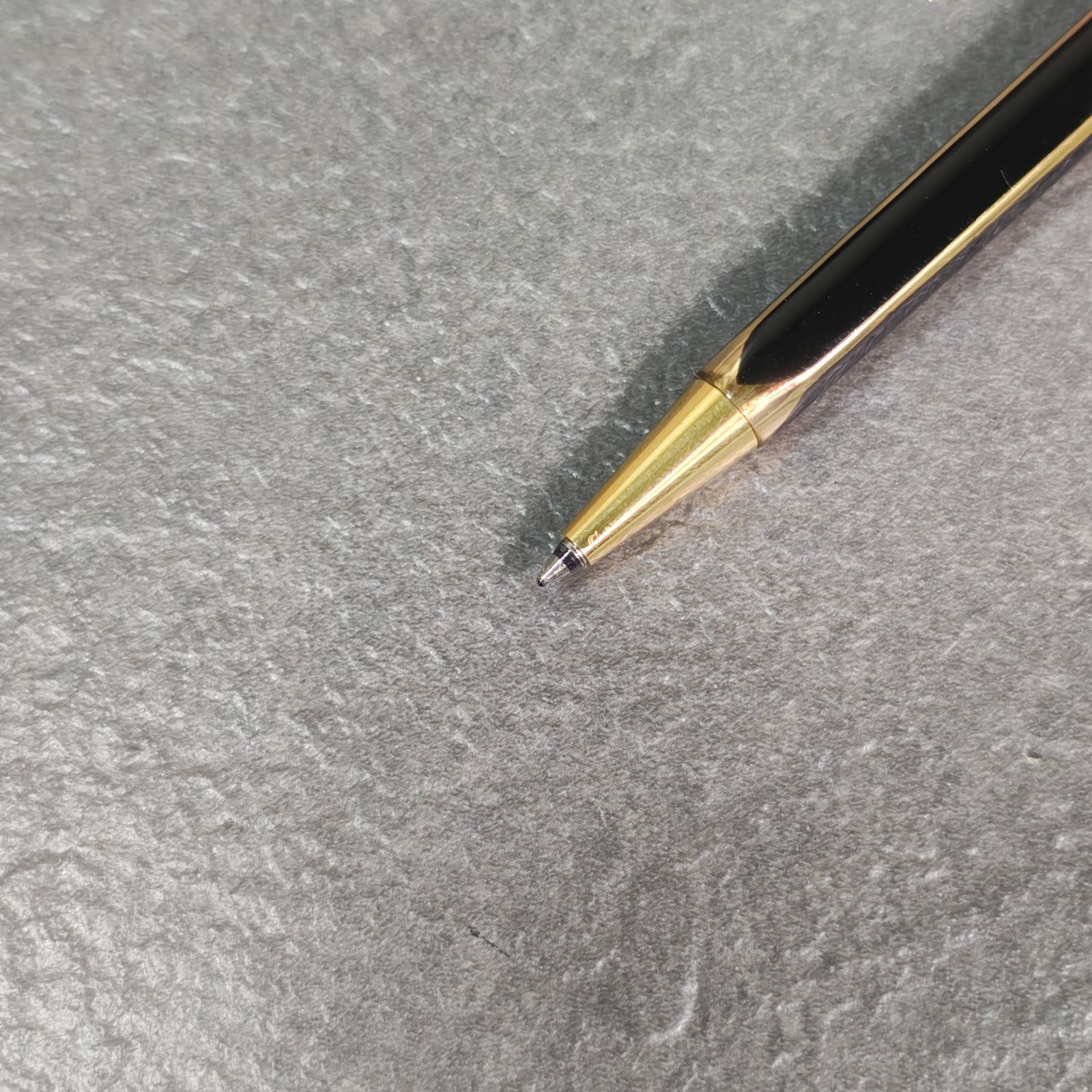 PILOT 絶版 quatro ボールペン ノック式 黒金 パイロット 日本製