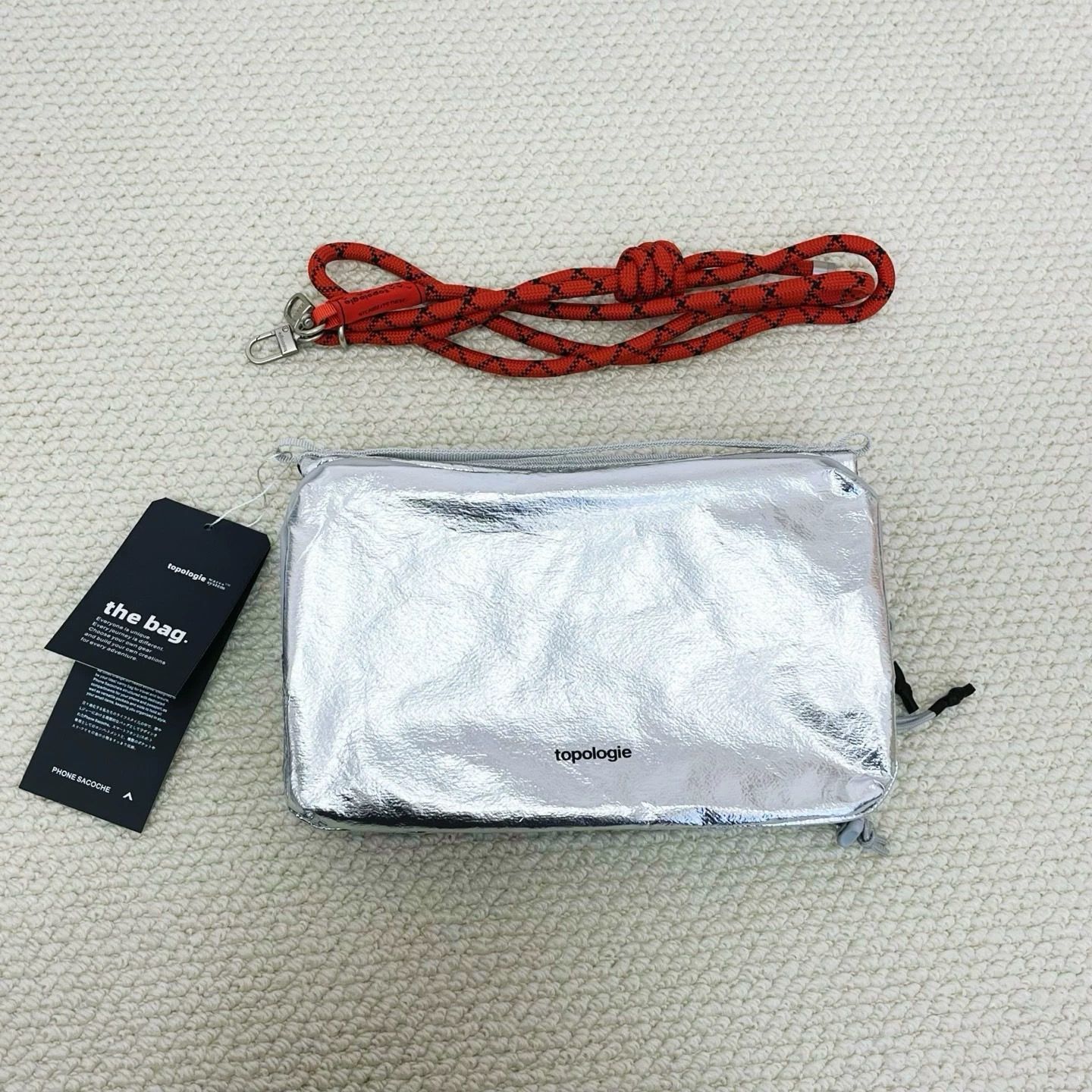 topologie ショルダーバッグ シルバー ポロジー topologie Bottle Sacoche ショルダーバッグ 大容量