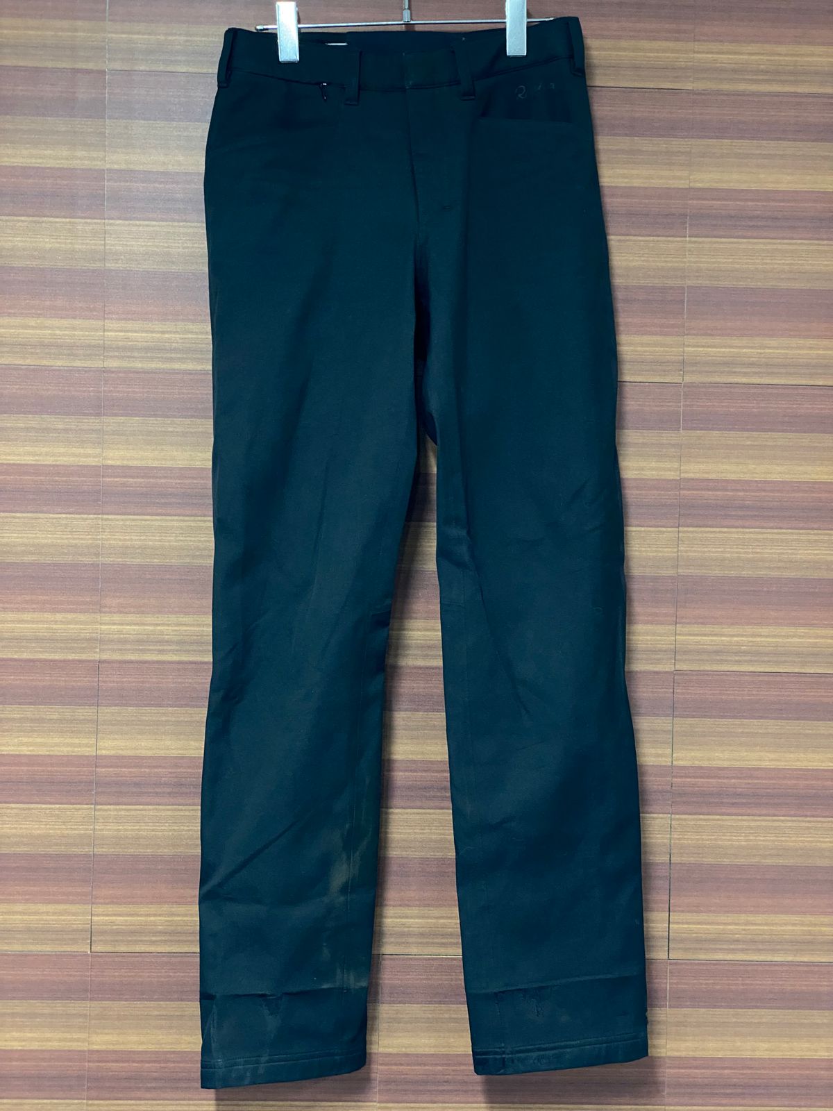 GN697ラファRaphaSOFTSHELLTROUSERSサイクルパンツ黒W28L32裾のスレ