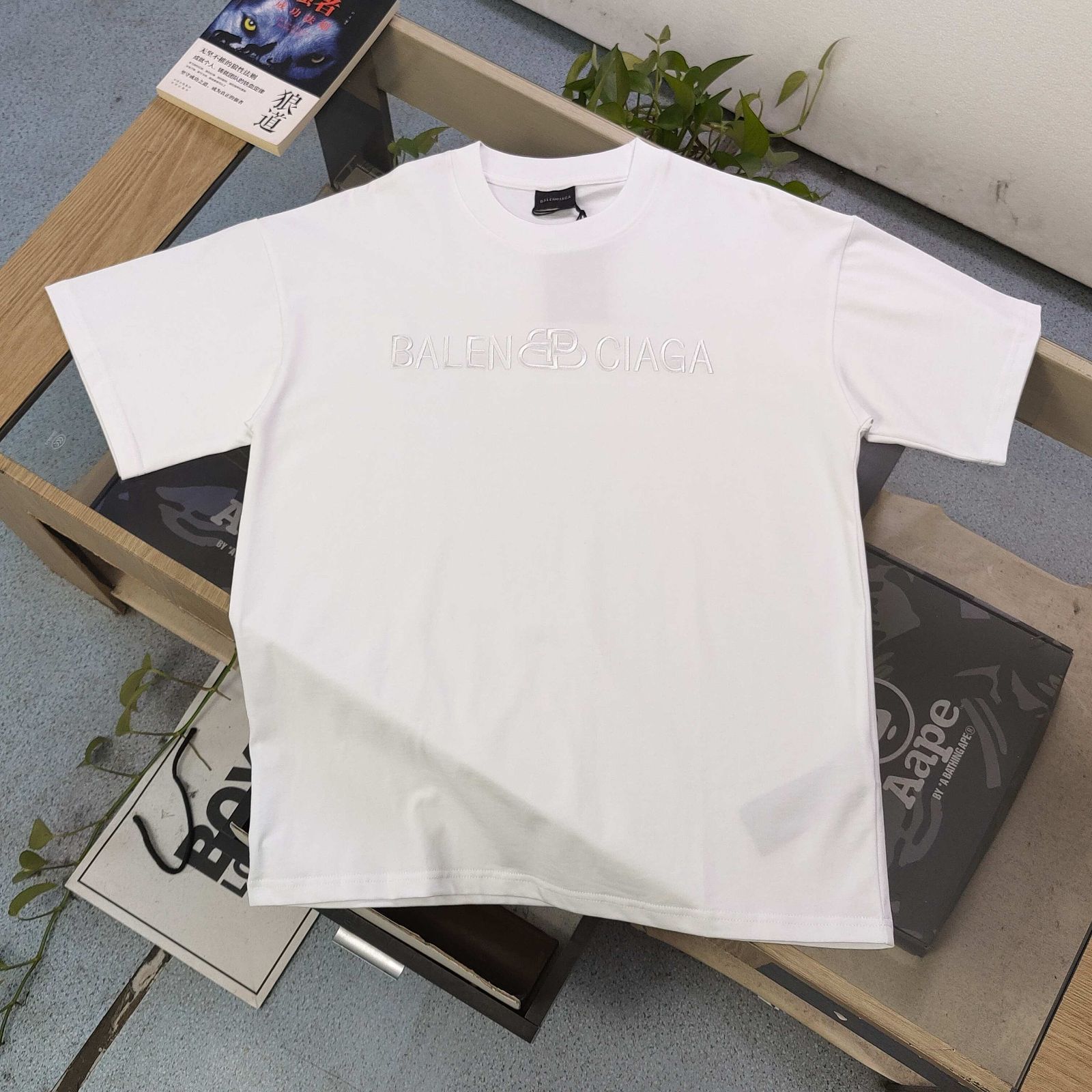 新品未使用 Tシャツ tシャツ未使用 男女兼用 メンズレディース 黑 白 