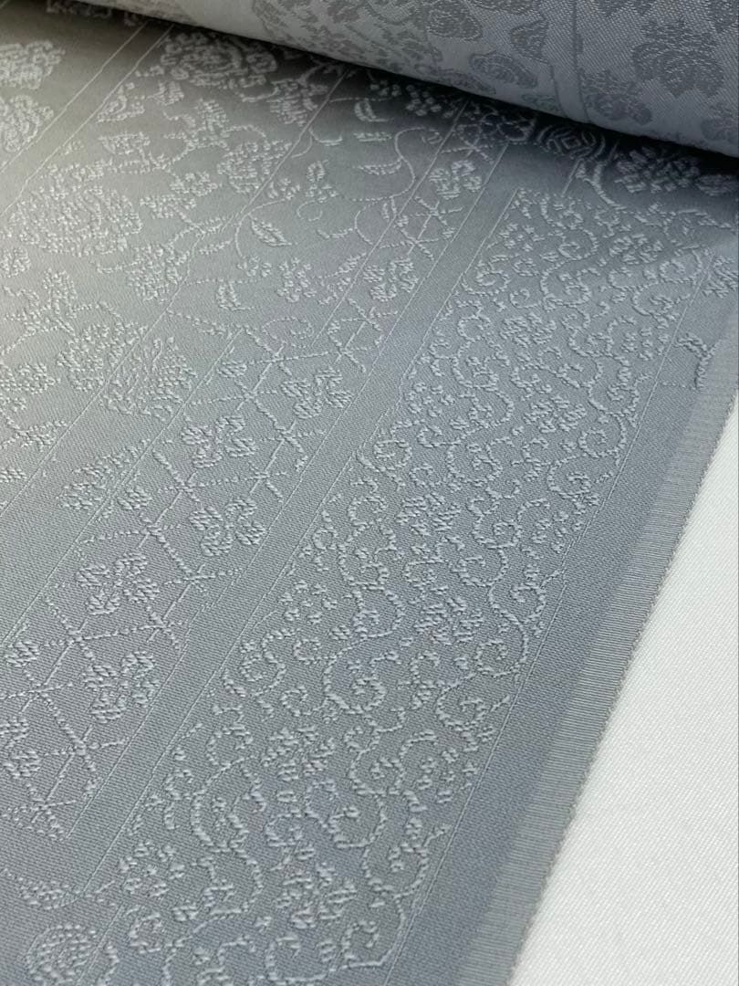 無地小紋 唐織 名物裂 紋意匠 縦ぼかし 八掛付き 正絹 反物 - メルカリ