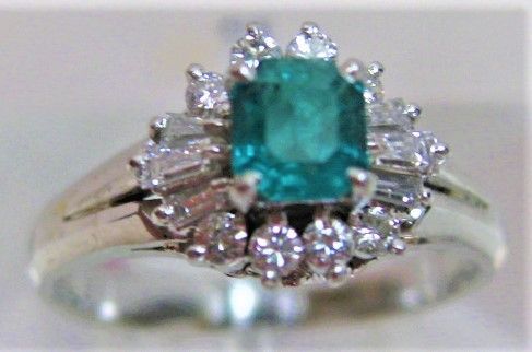 Pt900 プラチナ リング 指輪 エメラルド0.34ct ダイヤ0.23ct d - メルカリ