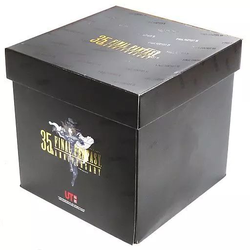ユニクロ ファイナルファンタジー 35周年 コンプリートBOX　Mサイズ ファイナルファンタジー35周年 UTコンプリートボックス