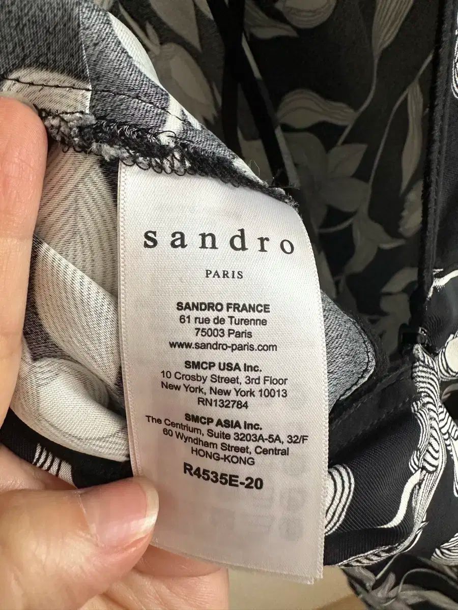 SANDRO サンドロ