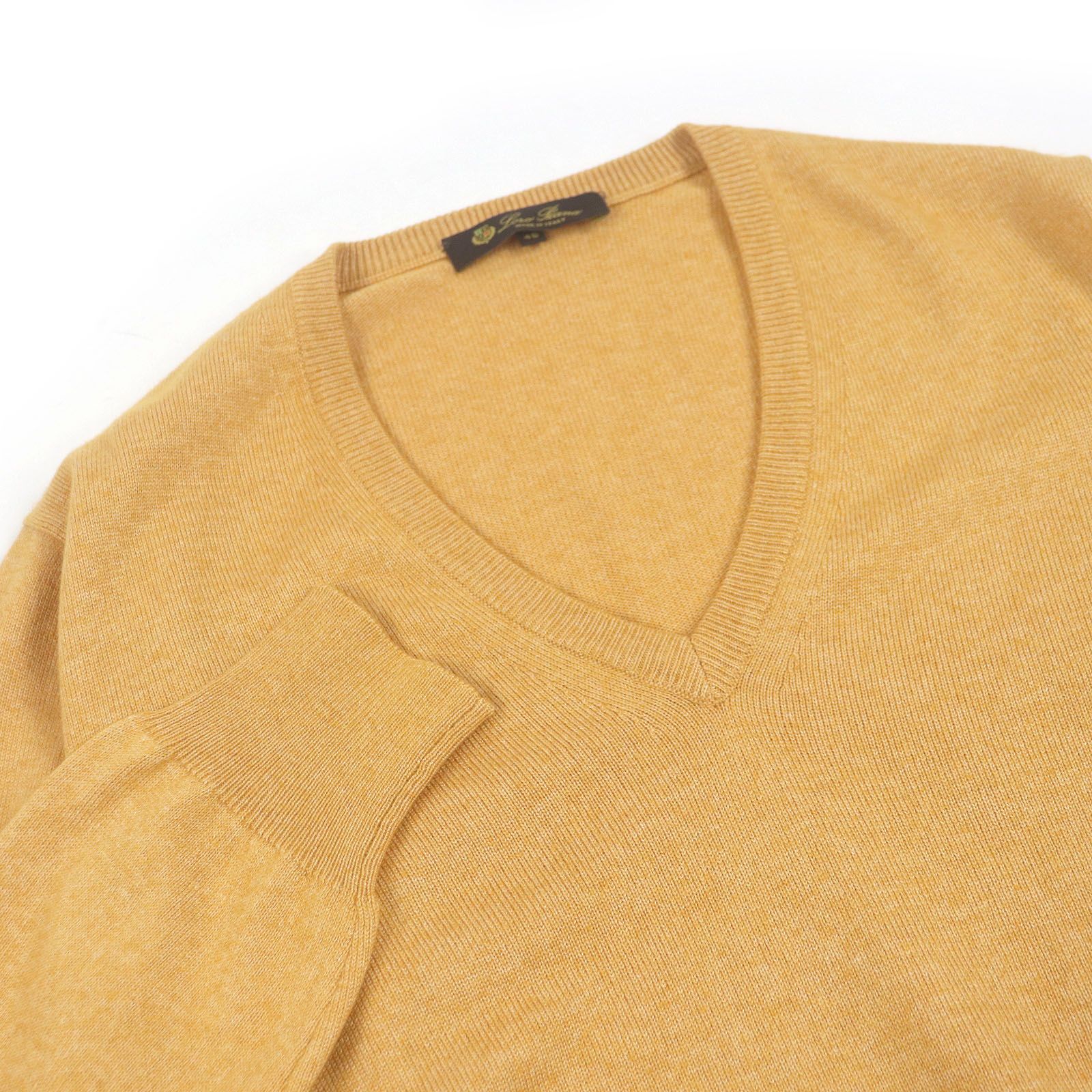 シルク Vネック