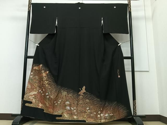 新品正絹黒留袖　作家物　群れ鶴花鳥文　金彩　⑤ 金彩の留袖で人気・おすすめ商品｜着物レンタル・通販【きもの