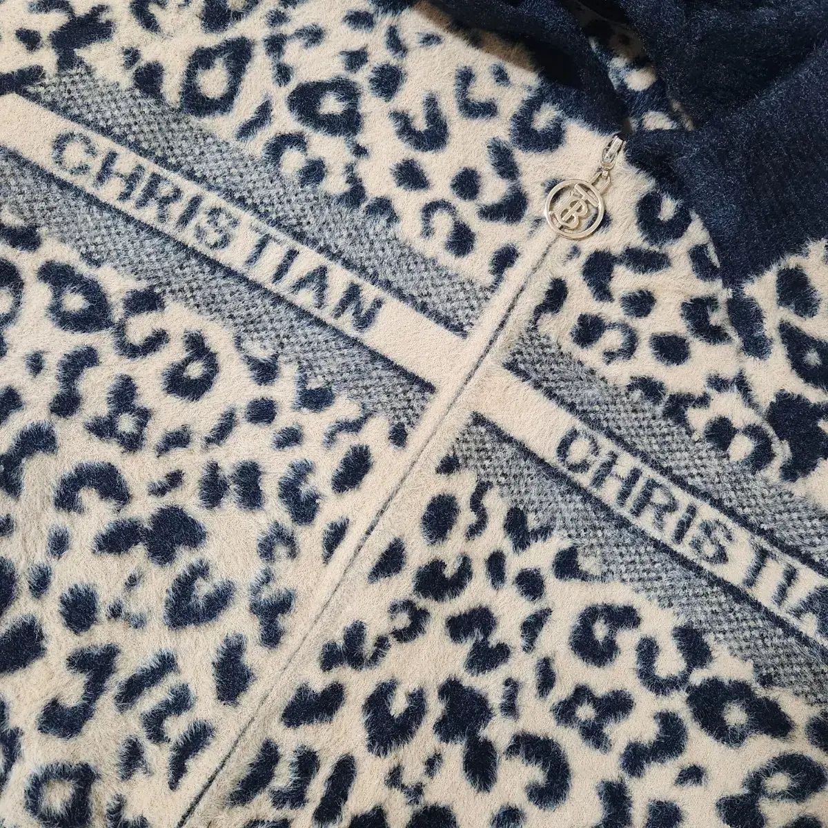 ドルチェアンドガッバーナ デニム系 ブルゾン 首元 ボア レオパード柄 S DOLCE&GABBANA - ドルチェ&ガッバーナ 裏地 豹柄 レオパード デニム