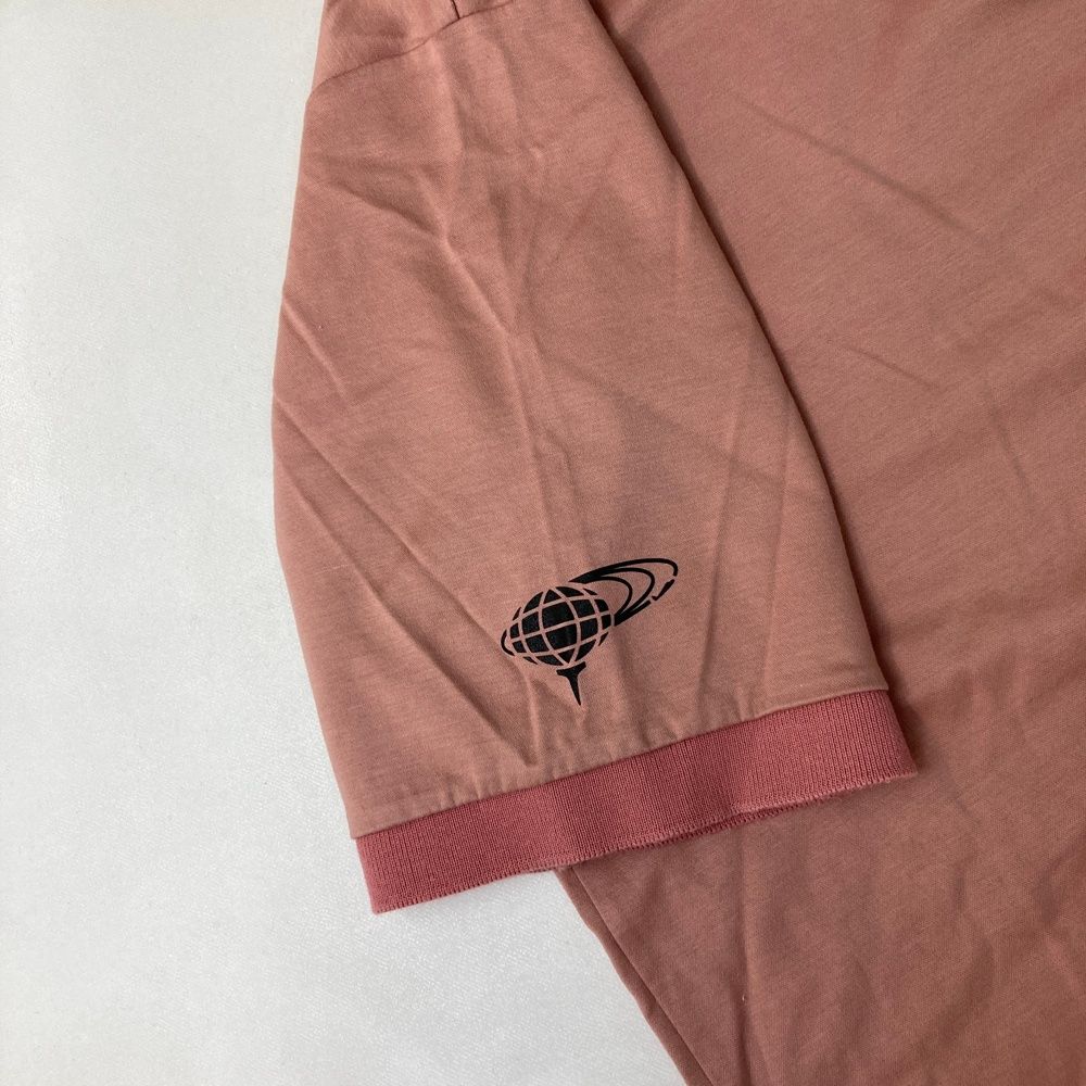 サイズ：L BEAMS GOLF ビームスゴルフ  バックロゴ 半袖ポロシャツ  ピンク系 [240101526091] ゴルフウェア メンズ ストスト サイズ：L BEAMS GOLF ビームスゴルフ バックロゴ 半袖ポロシャツ