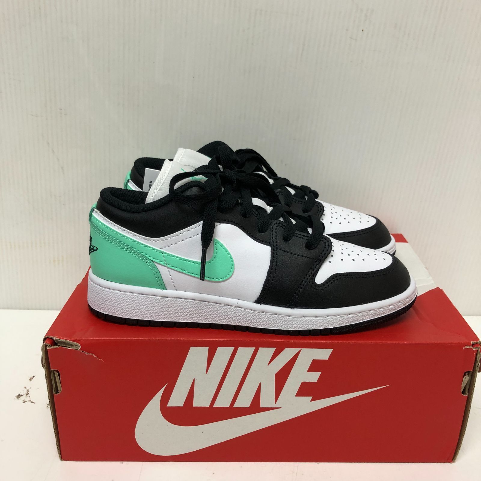 エアジョーダン Air Jordan Low GS 23cm エア ジョーダン 1 NIKE AIR JORDAN LOW(GS) white/black-wht