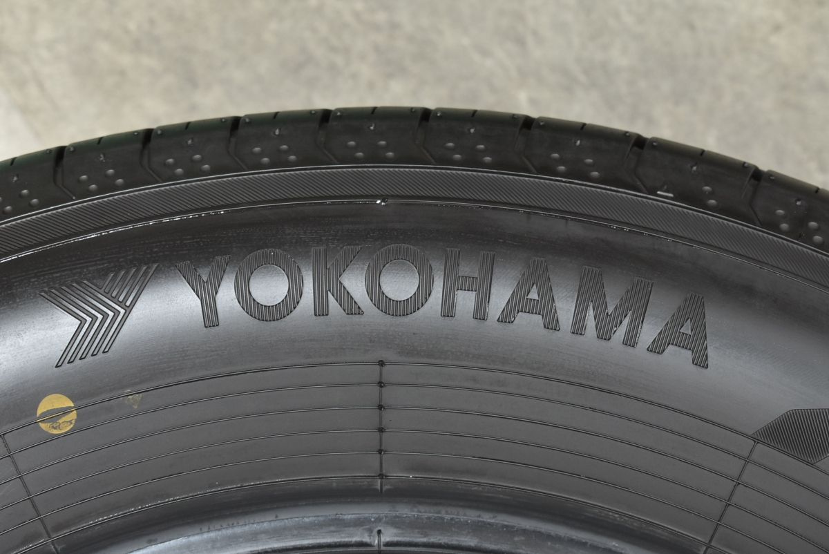 2024年製 ほぼ新車外し】ヨコハマ アドバン V03 225/65R17 4本セット 