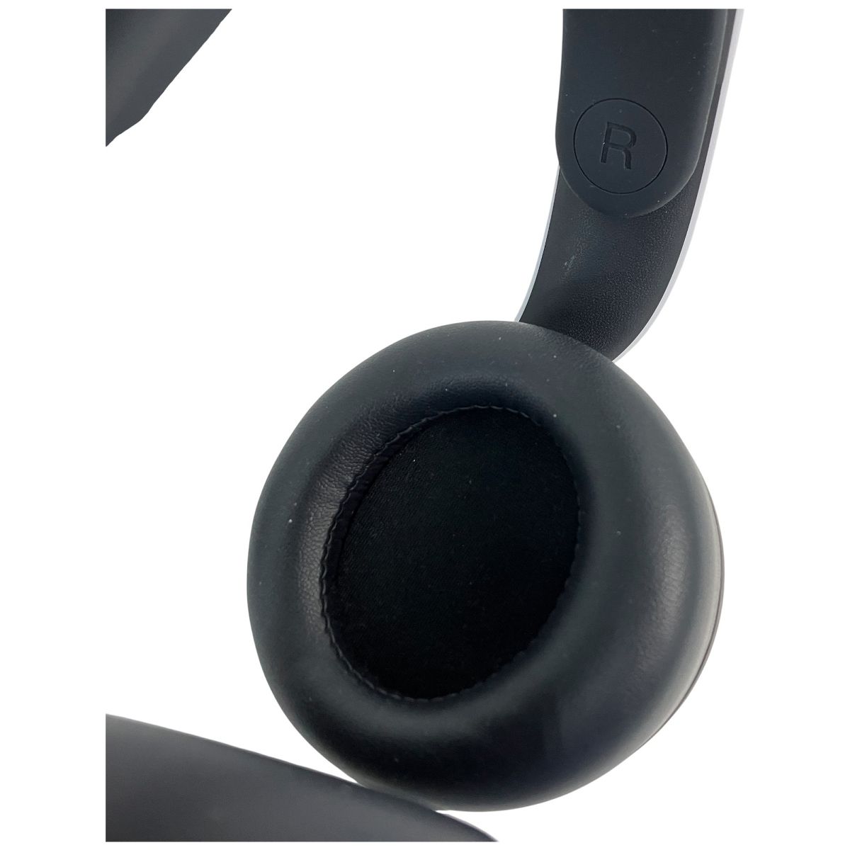 SONY ソニー/ワイヤレスゲーミングヘッドセット/CFI-ZWH1J 01/G119002D10279958/Bランク/77【中古】 SONY 【中古】PULSE 3D Wireless Headset (CFI-ZWH1J)【秋葉原