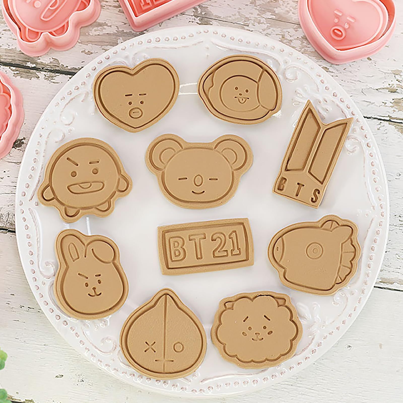 BT21 頼り BTSクッキー型8個セット 型抜き 抜き型 ビスケット プレゼント