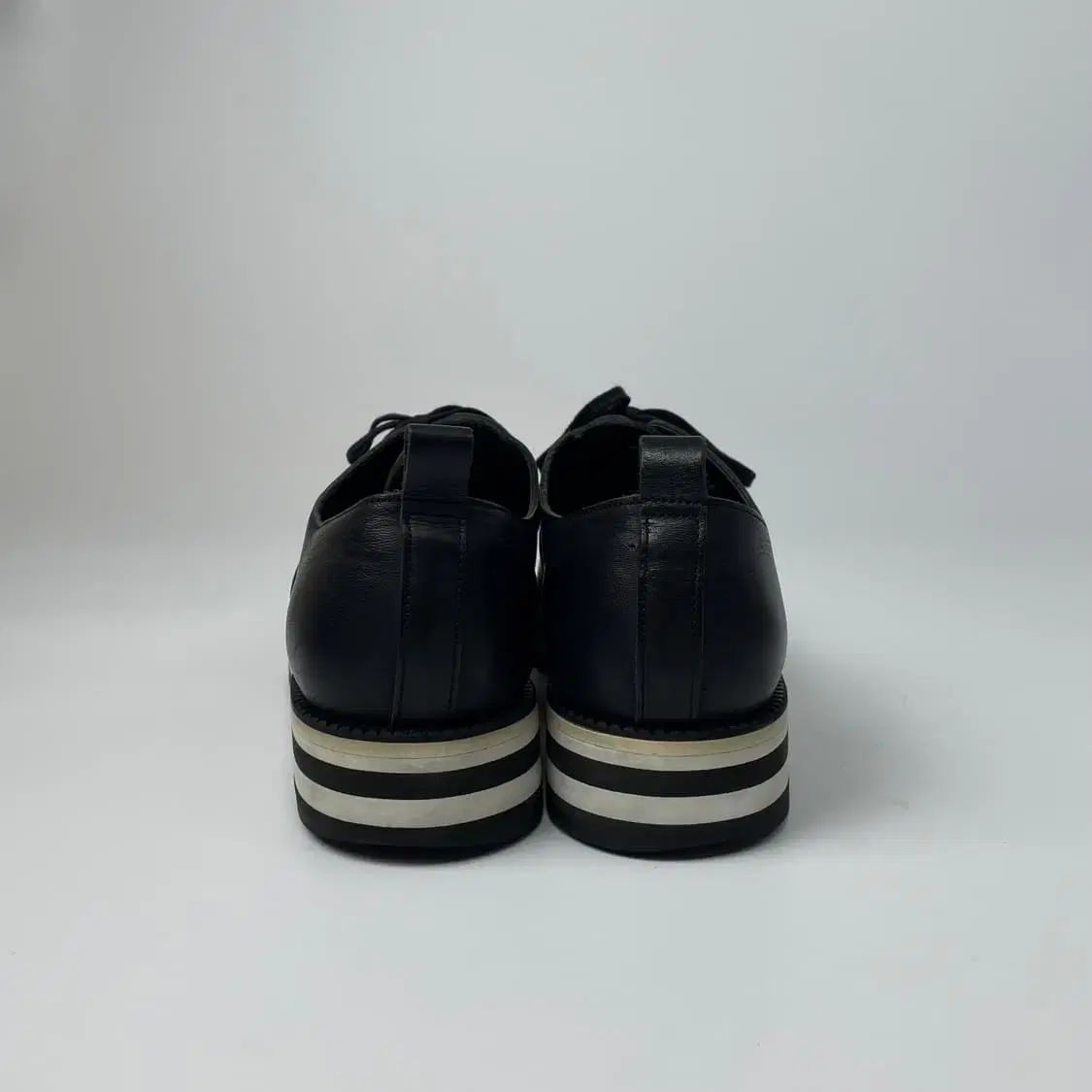 トラッカーウォレット ミドル 新喜皮革 ホースバット CA008