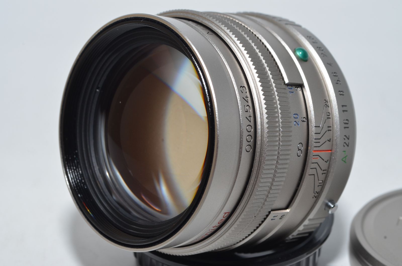 250898 ほぼ ペンタックス HD PENTAX-FA 77mmF1.8 Limited シルバー 中望遠単焦点レンズ