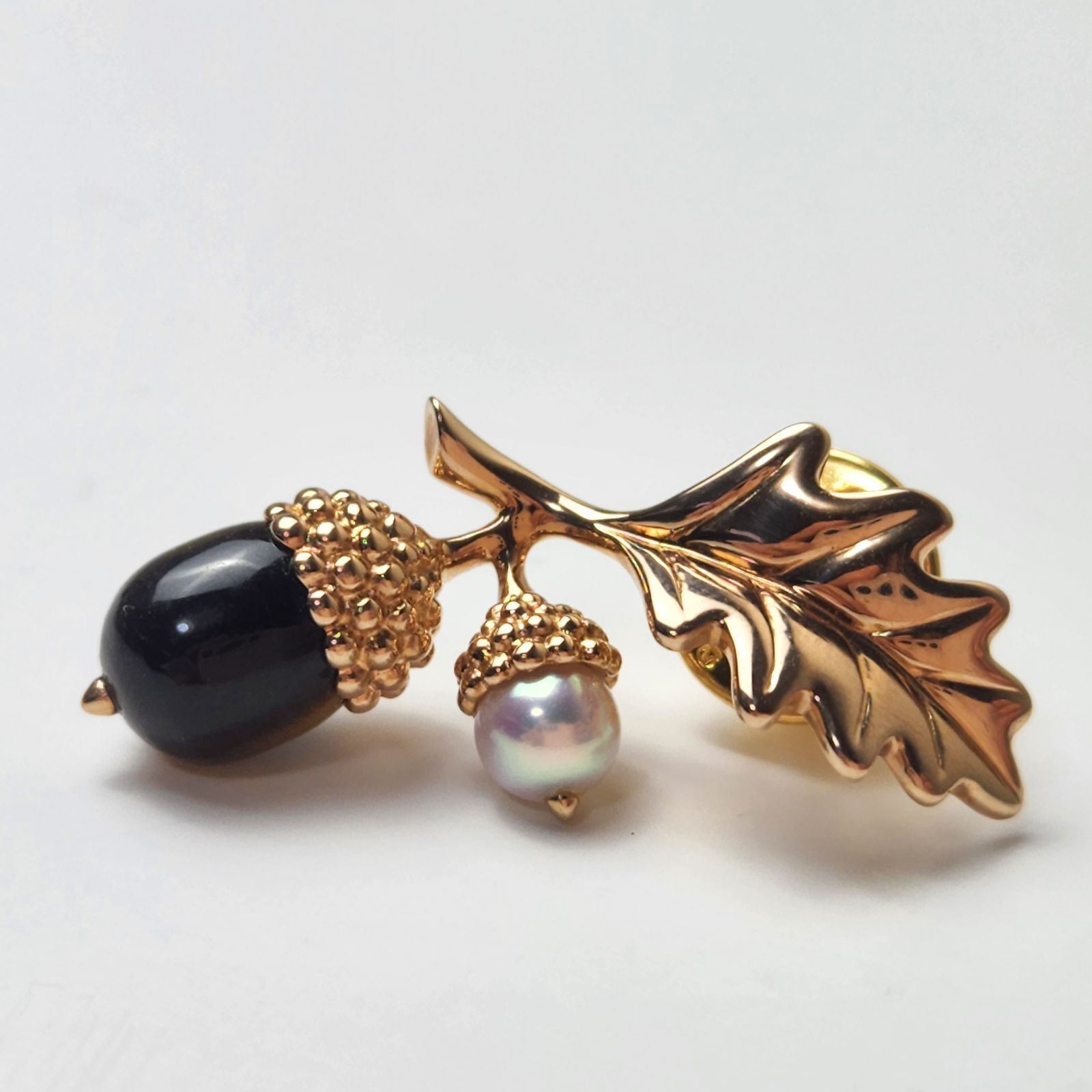 ミキモト 未使用】パール＆タイガーアイどんぐりブローチ