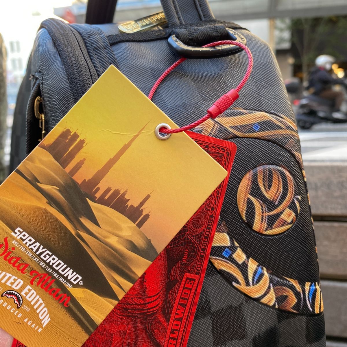 特別限定コラボリュック　sprayground diaa allam Sprayground Diaa Allam Sharks In Paris Dlxsv Backpack Online