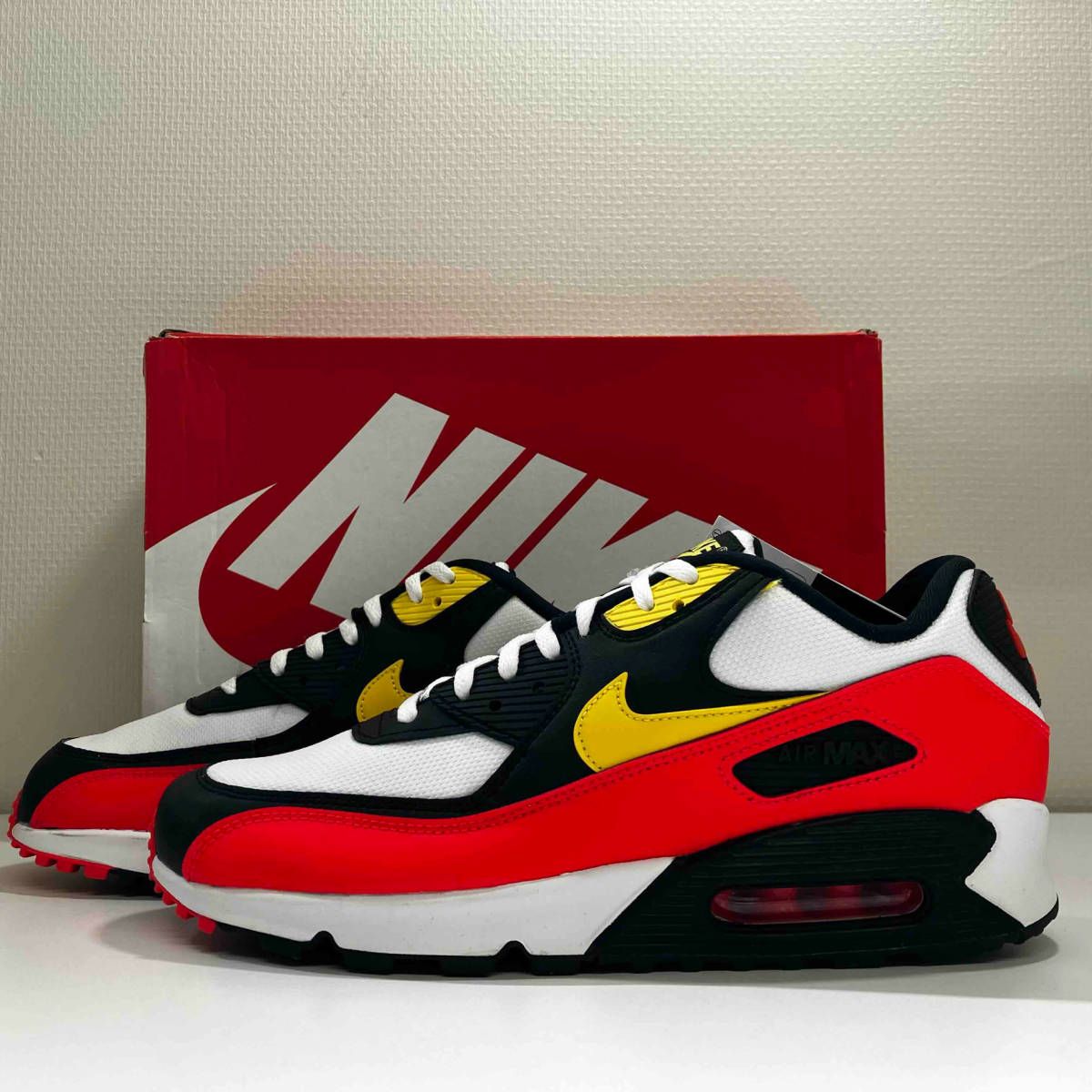 NIKE AIR MAX 90 ESSENTIAL CRIMSON ナイキ エアマックス 90 