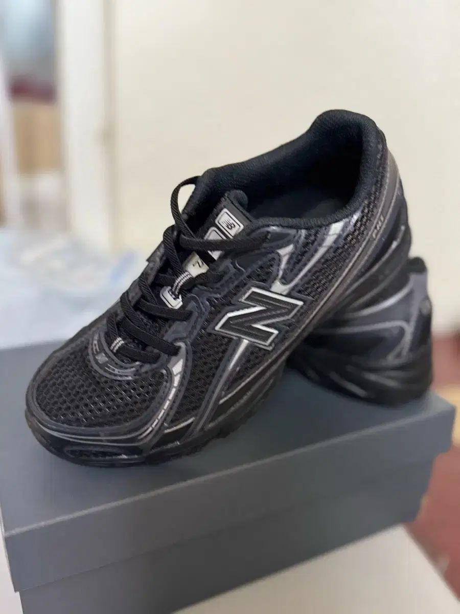 New Balance(ニューバランス) キッズ 740