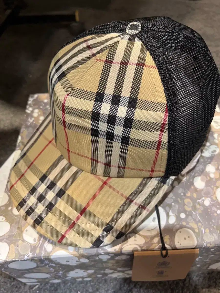 Burberry メッシュキャップ BURBERRY バーバリー キャップ チェックアンドメッシュ 8070787