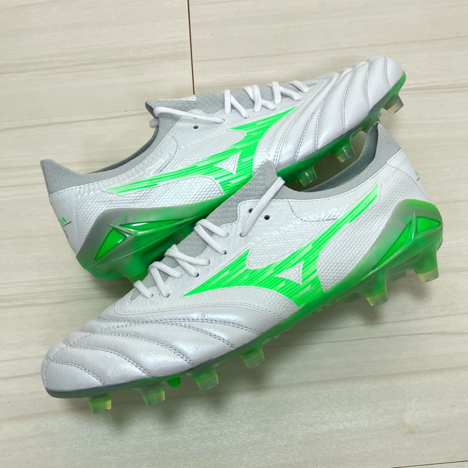 MIZUNO ミズノ モレリアネオ4β エリート フロンティアパック 白 緑