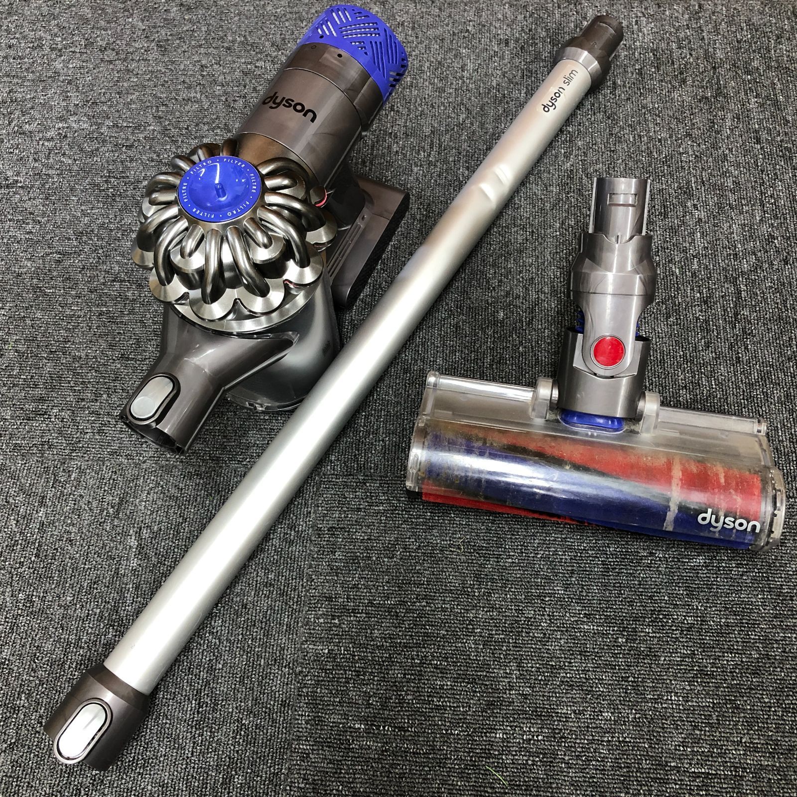 Dyson（ダイソン ）V6(SV09)(4穴)(カラー/グレー)+ロングパイプ V6(SV09/SV08 /SV07/DC74/DC62)(8mm)(スチール)+ソフトローラークリーナーヘッド(V6/DC74/DC62)(4mm) 3点セット  MER-017 - メルカリ