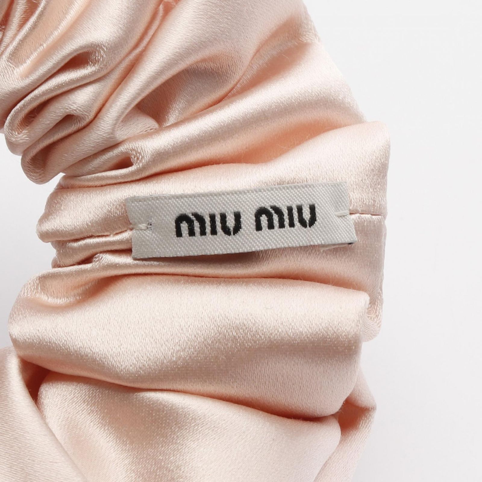 ミュウ ミュウ Miu Miu その他ファッション雑貨 ロゴプレート