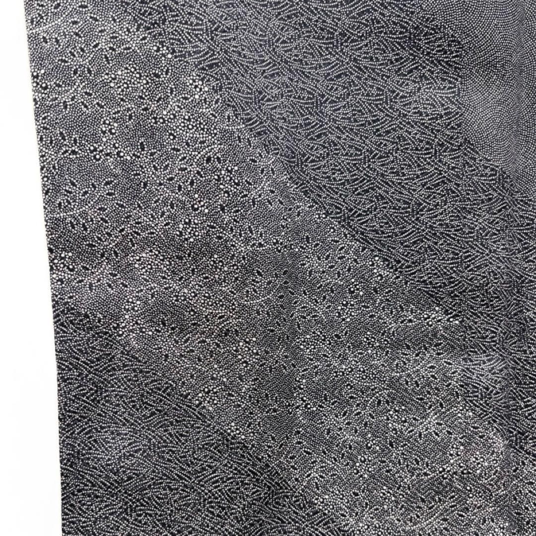 未着用　小紋　江戸小紋　紗綾形　縞　モノトーン　銀杏　鮫小紋　着物　102b d 未着用 小紋 江戸小紋 紗綾形 縞 モノトーン 銀杏 鮫小紋 着物