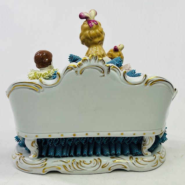 中古】Volkstedt フォルクシュテット 陶器人形 レースドール 絵本を