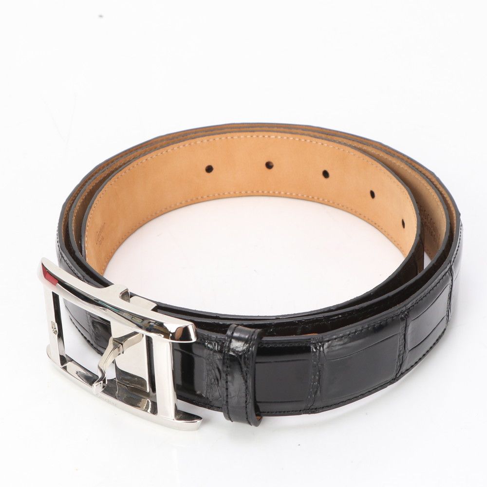 新品同様 カルティエ タンク クロコダイル レザー シルバー バックル  