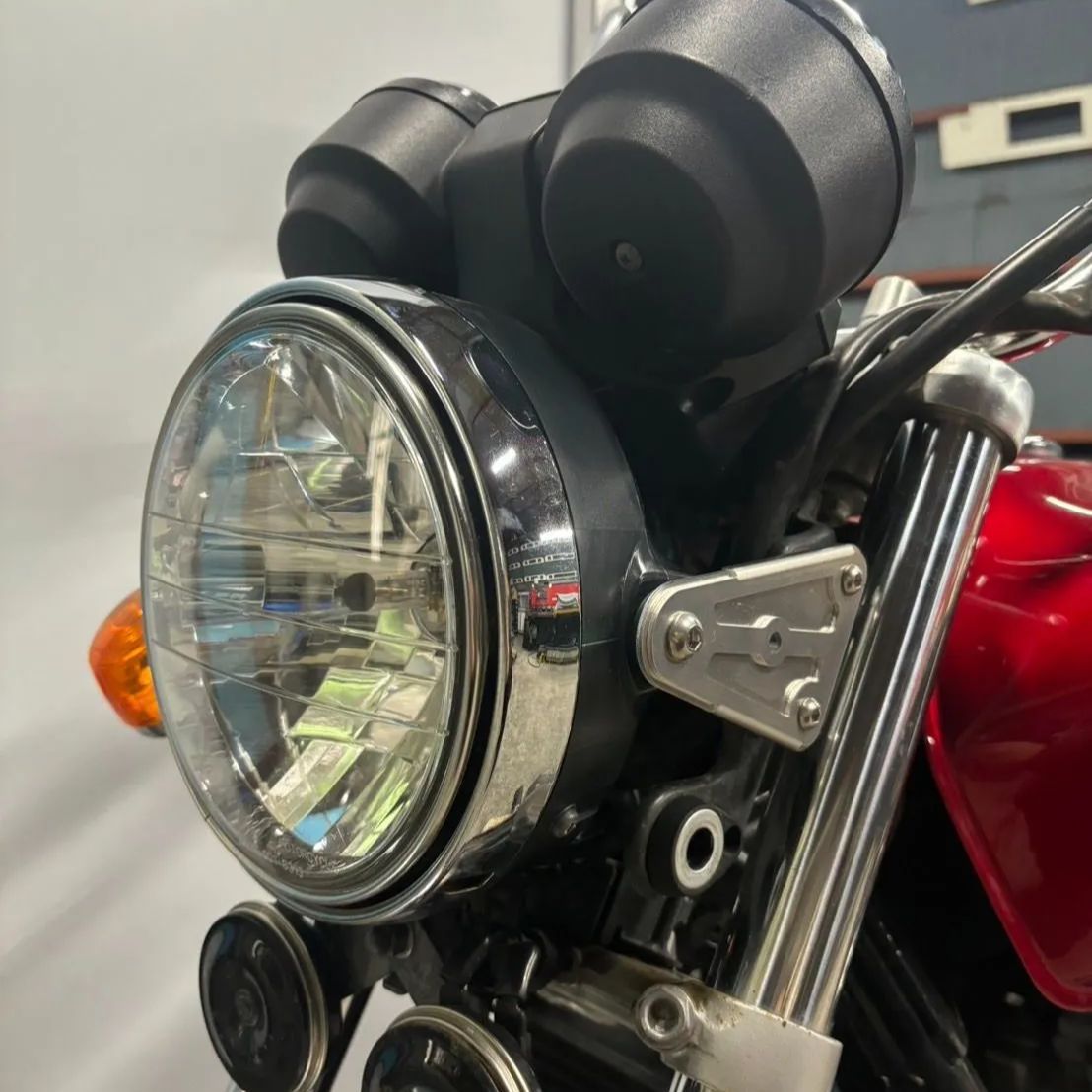 ０５０７Ｂ：ＡＣＴＩＶＥ ＣＯＭＦＯＲＴ ヘッドライトステー  ＣＢ１１００ Amazon | モリワキ (MORIWAKI) ヘッドライトステーキット