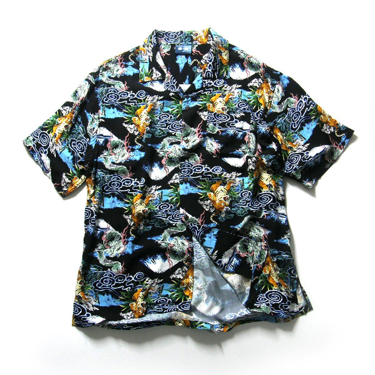 【新品】 雷嵐　半袖シャツ アロハシャツ オープンカラーシャツ 富士山 龍 虎 和柄 ｜ 春夏