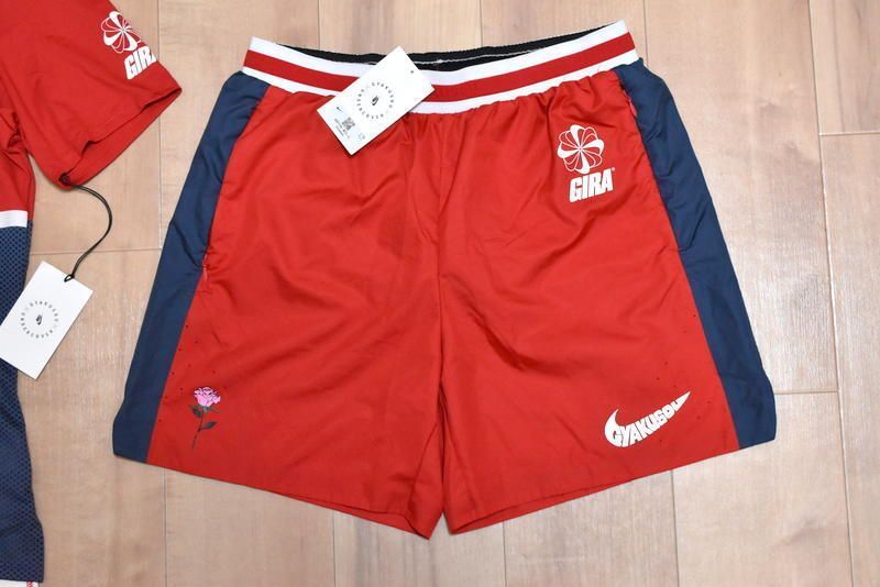 Nike GYAKUSOU レッドショートパンツ 新品 GYAKUSOU (NIKE×UNDER COVER)上下セット S セットアップ