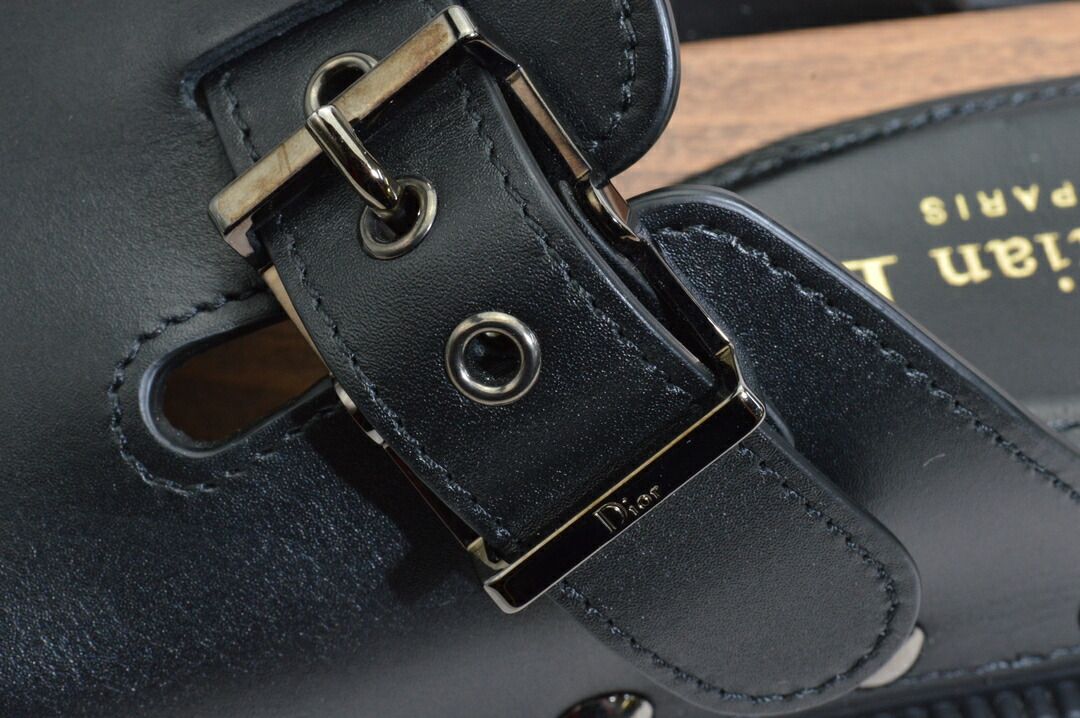 シューズ ブラック