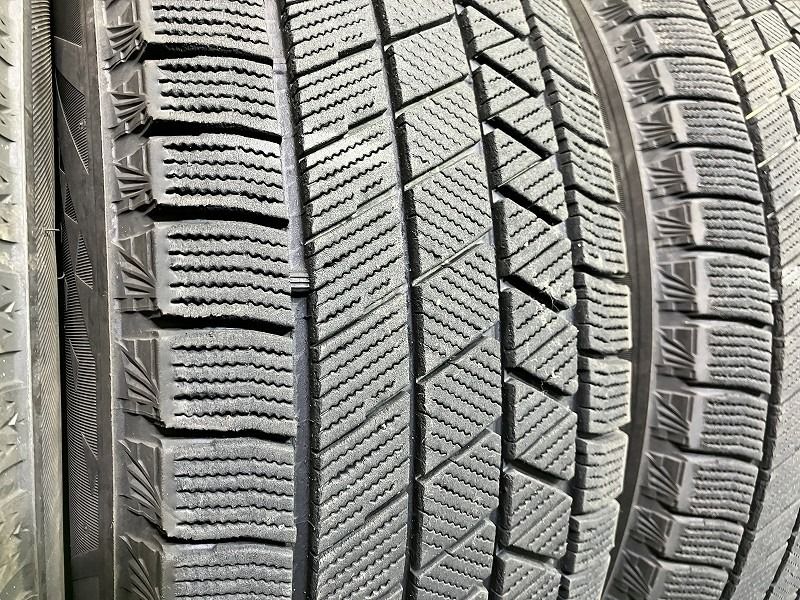 スタッドレス