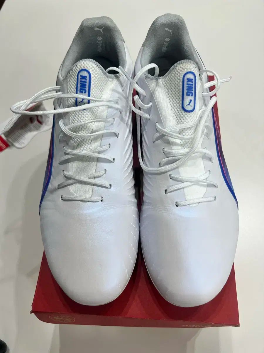 【雷市場（ポンジャン）商品韓国直送】 PUMA(プーマ) キング ウルトラ・アルティメット MG 式 パック 270mm