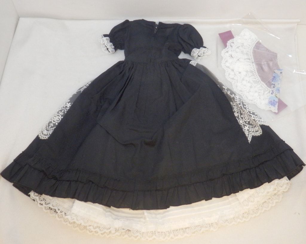 ドレス＋付け襟＋ヘアリボン