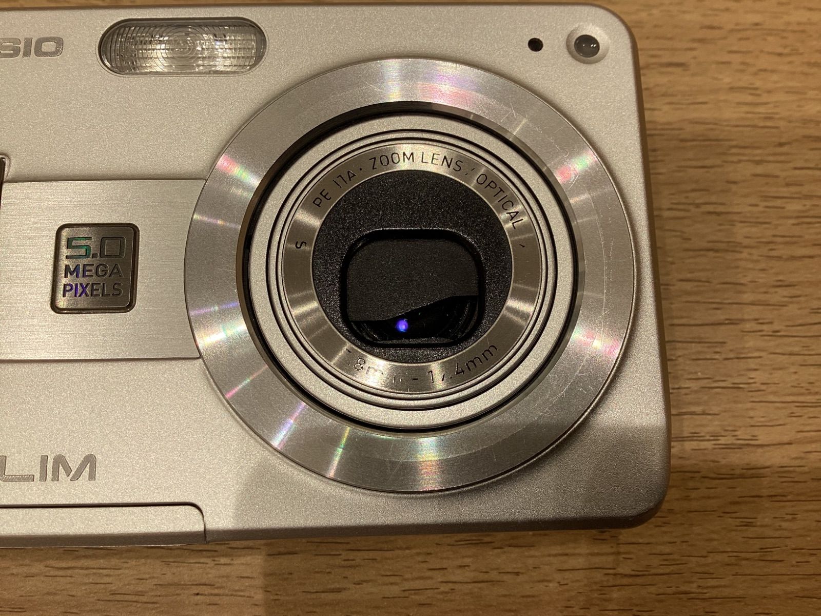 CASIO EXILIM EX-Z57 5.0メガピクセル デジタルカメラ Amazon | CASIO EXILIM ZOOM デジタルカメラ EX-Z57