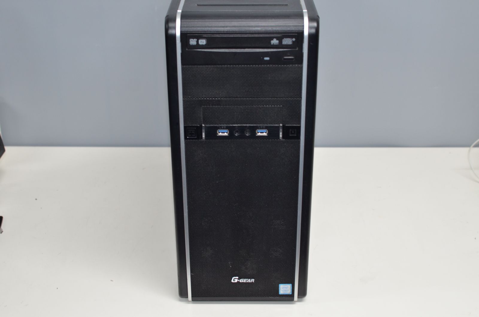 中古デスクトップゲーミングパソコン core i7-7700 メモリ16GB 爆速