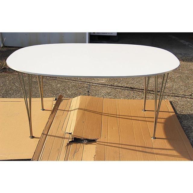 飛騨産業 キツツキ 森のことば オーク無垢材 節入り 半円形リビングローテーブル 飛騨産業 キツツキ 森のことば オーク無垢材 節入り 半円形リビング