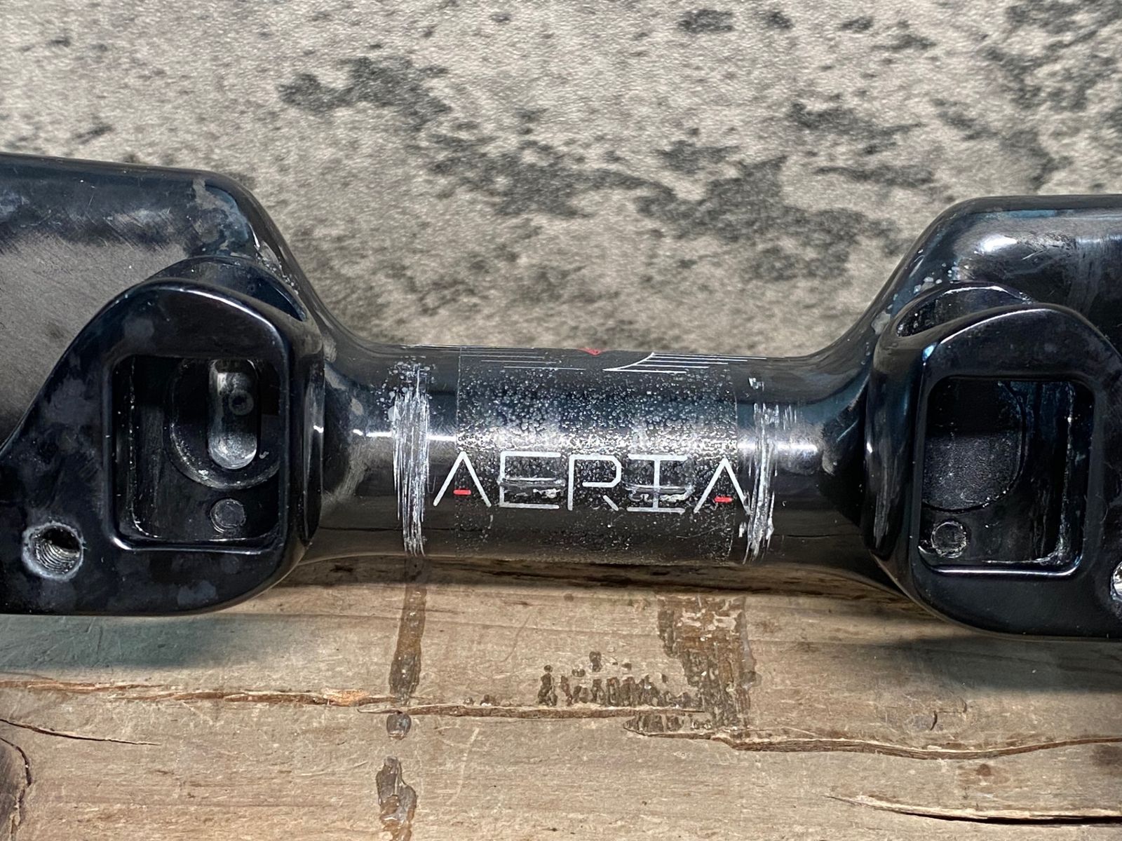 プロファイルデザイン カーボンDHバー T1+VIPER ホワイト プロファイルデザイン カーボンDHバー T1+VIPER ホワイト