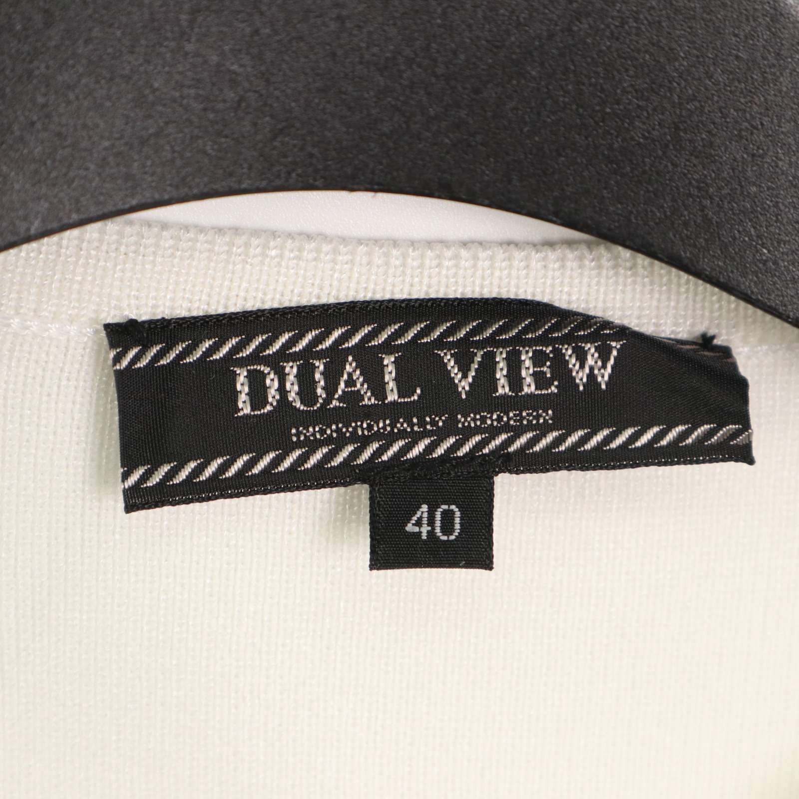 DUAL VIEW デュアルヴュー 花柄レース カーディガン 未使用品 サイズ:40  ホワイト ウール レディース  トップス 長袖 リボン DUAL VIEW デュアルヴュー 通年☆ レーヨン フラワーレース