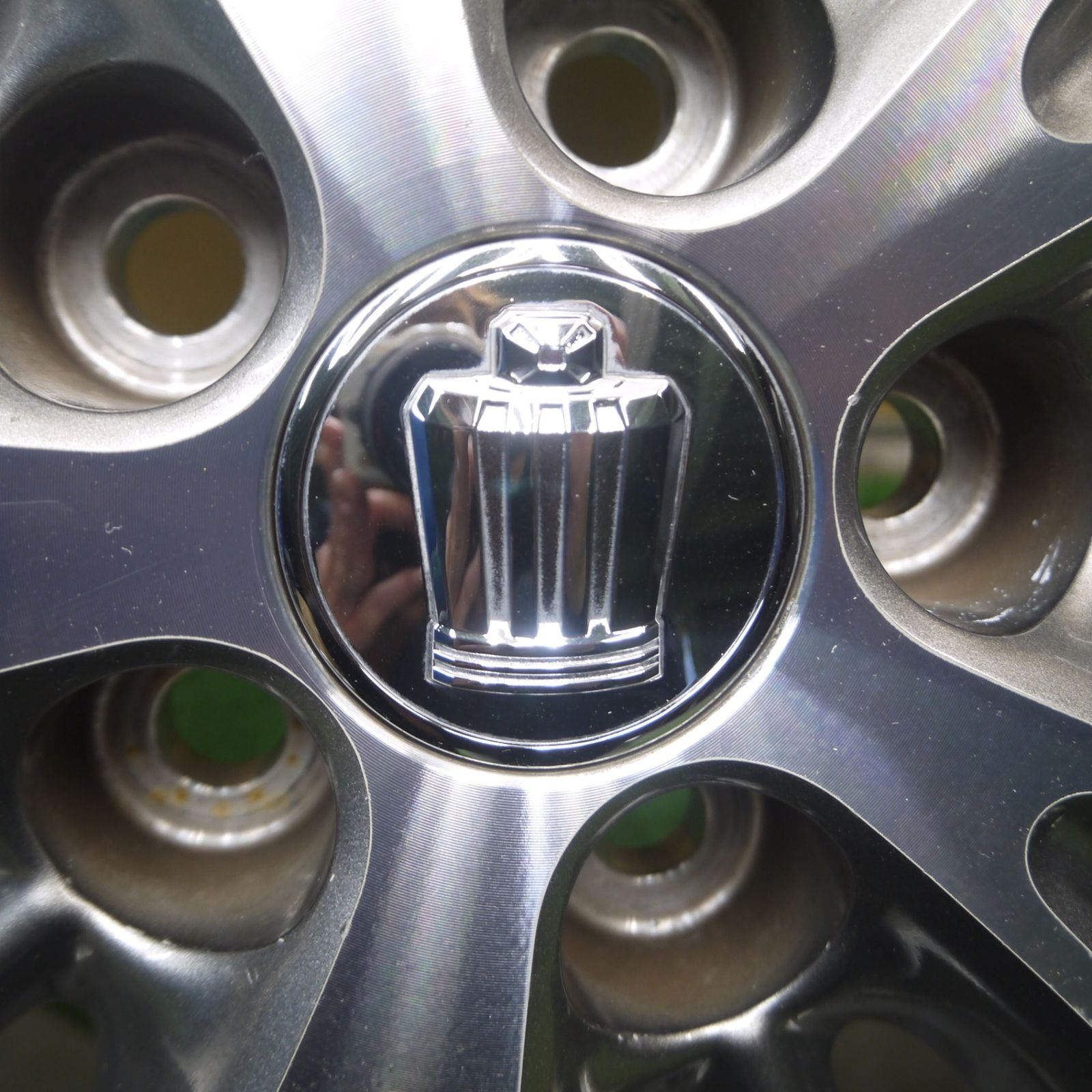 ちびたん【送料込】200クラウンロイヤル16インチ純正タイヤホイールセット 激安 中古 4本セット】 トヨタ クラウンロイヤル 200系/後期