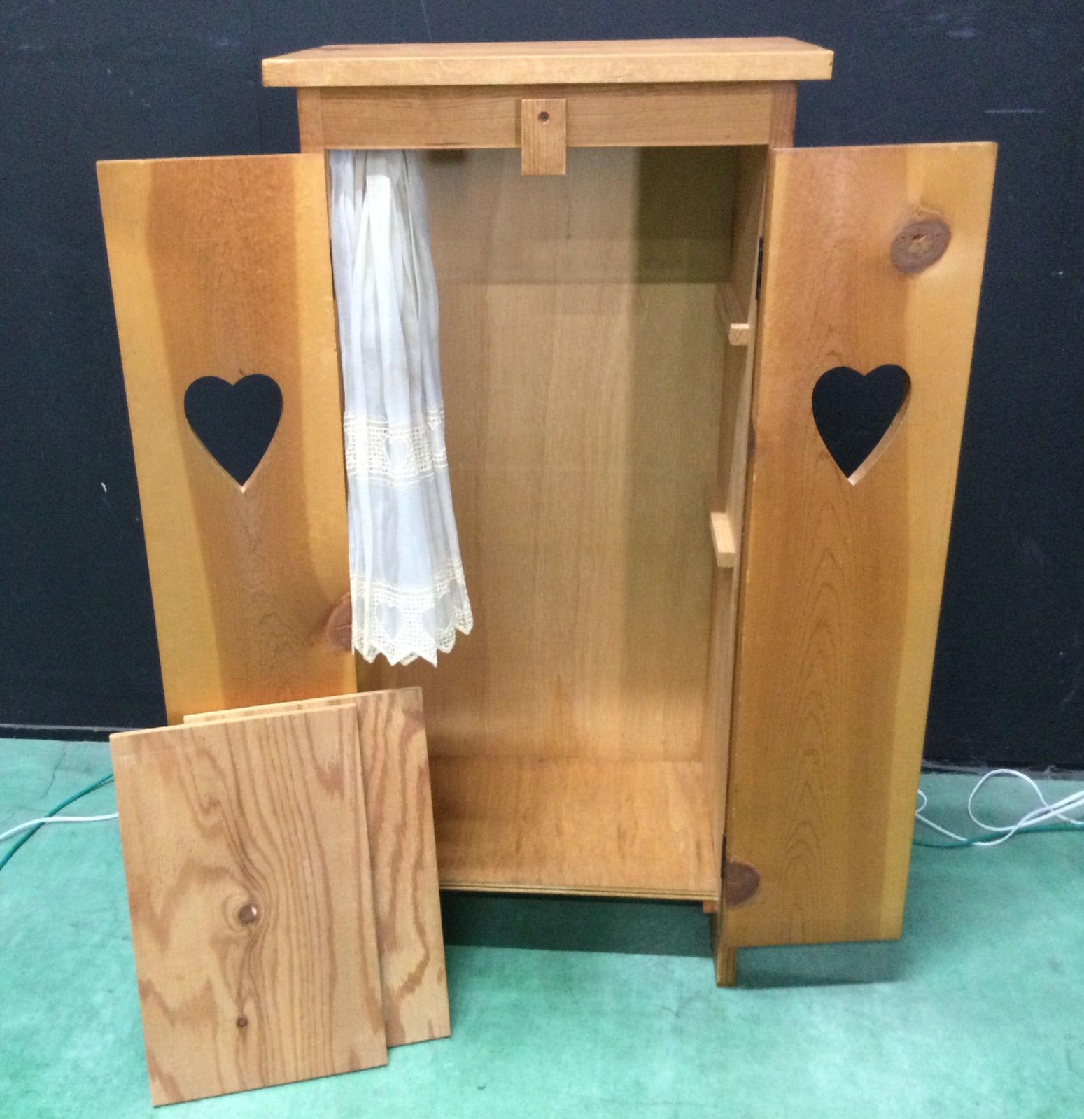 カントリー家具 木製ハート型 キャビネット アメリカンカントリー 収納