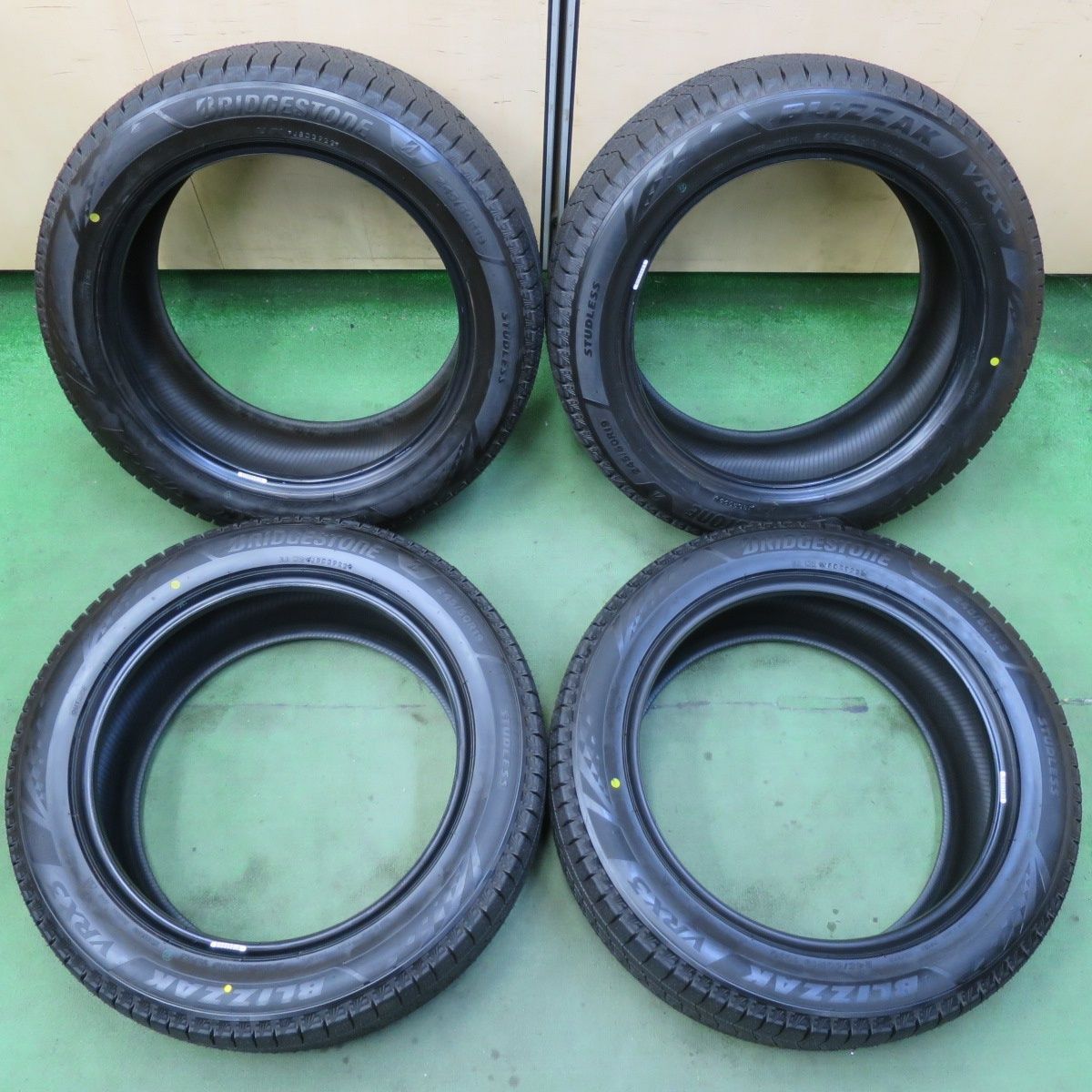 22年 スタッドレス 245 50R19 ブリヂストン ブリザック VRX3 タイヤ 19インチ レクサス LS BMW 等 5082606イスタ