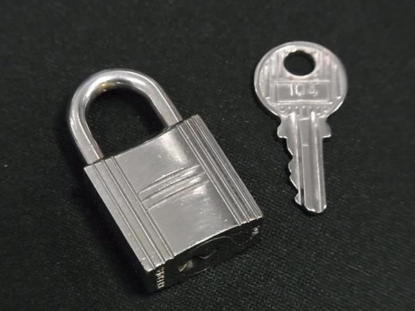 HERMES エルメス カデナ 南京錠 パドロック 104 鍵 キー シルバー系 DB1667