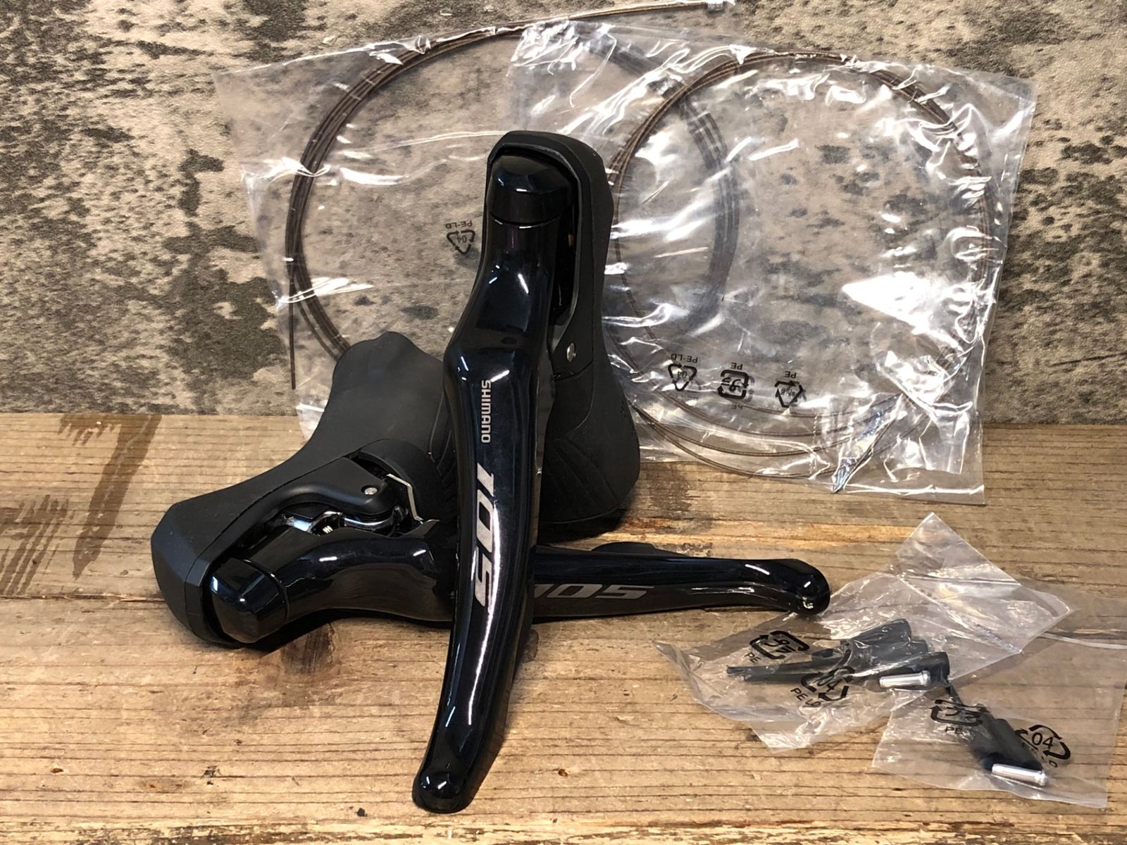 IZ826 シマノ SHIMANO 105 ST-R7000 STIレバー 2x11S - メルカリ