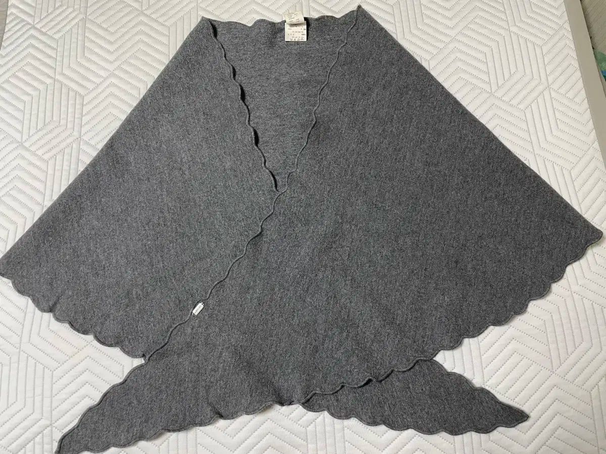 Kurt Geiger カートゲイガー ショール