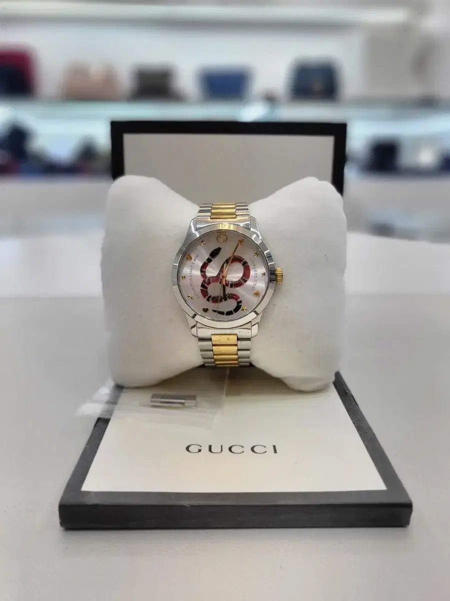 GUCCI グッチ キング スネーク ユニセックス メタルコンビ 38mm 時計 ya1264075