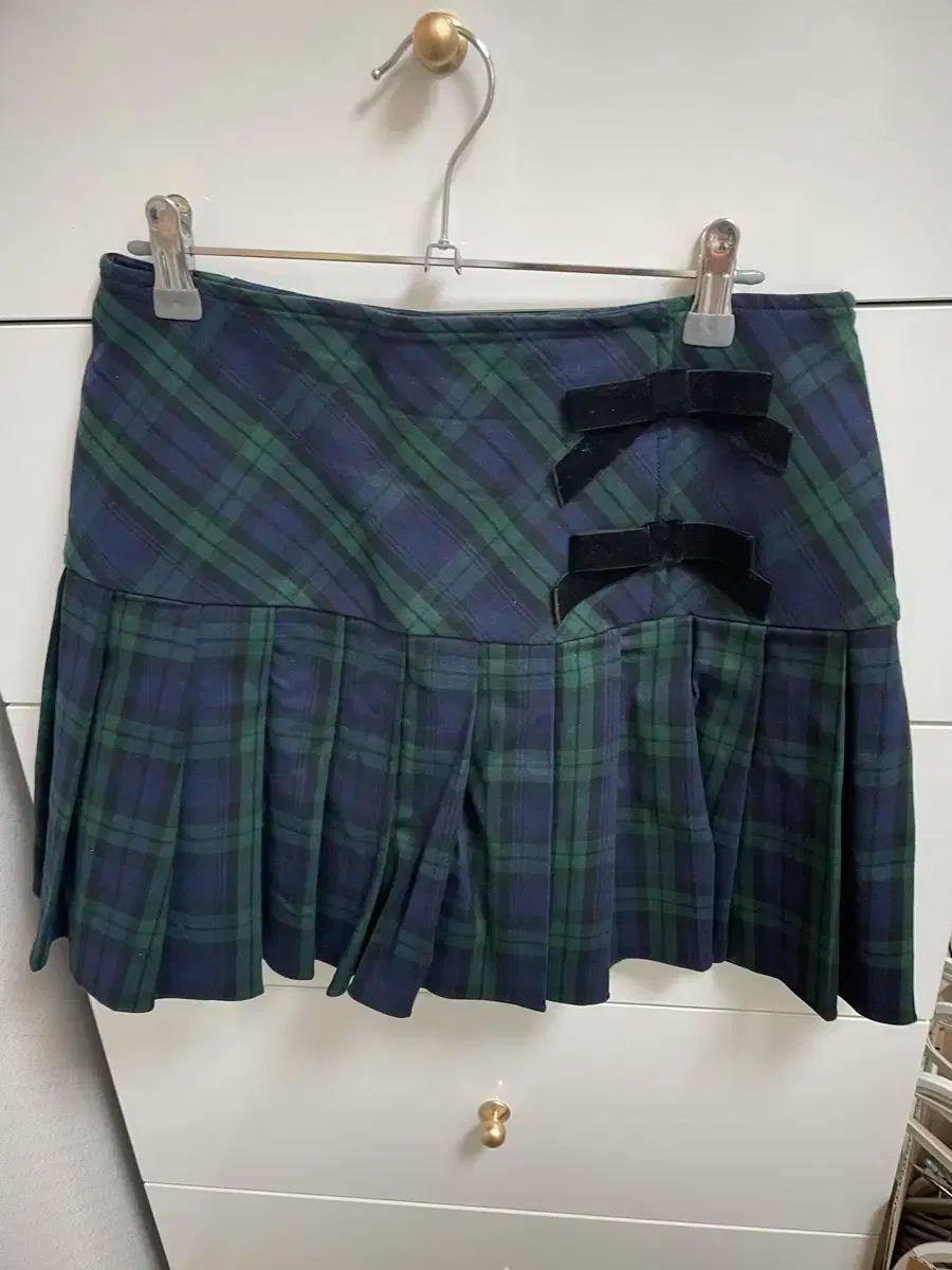 マークアンドロナ スカート プリーツ カモフラ ステッチ ブラック 38 MARK&LONA - マークアンドロナ 【レディース ゴルフウェア】 | GOSSIP GOLF